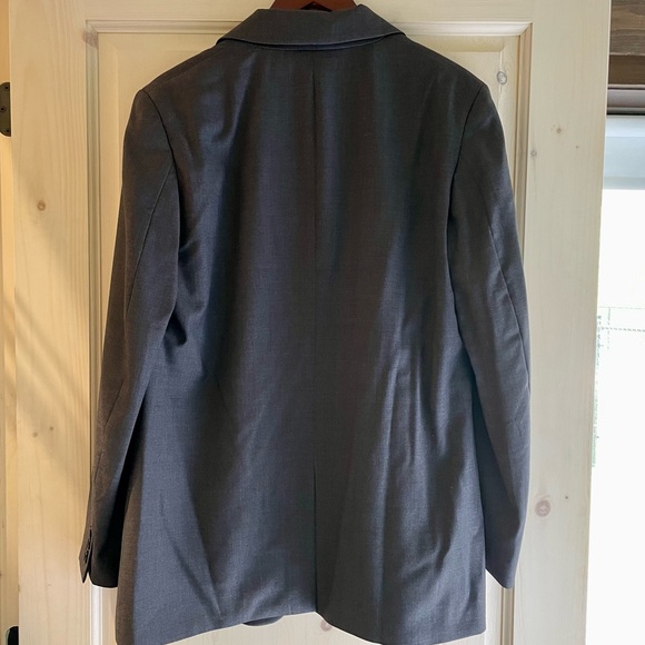 Like New The Curated The Classic Blazer - Picture 9 of 15